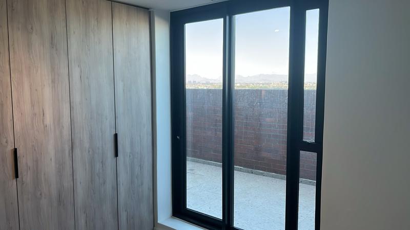 2 Bedroom Property for Sale in Paarden Eiland Western Cape